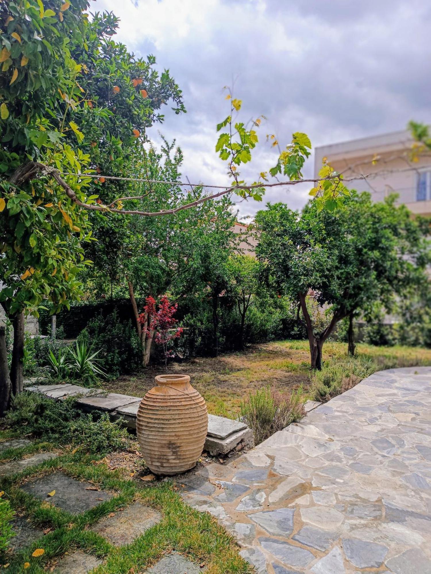 Betty'S Garden House Villa เนอา อันคิอาลอส ห้อง รูปภาพ